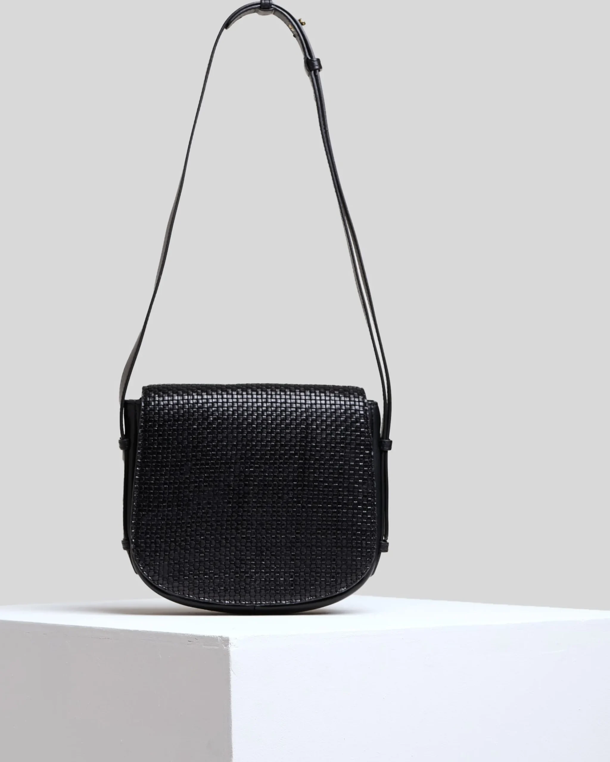 Crossbody Bag Midi Linea Sella