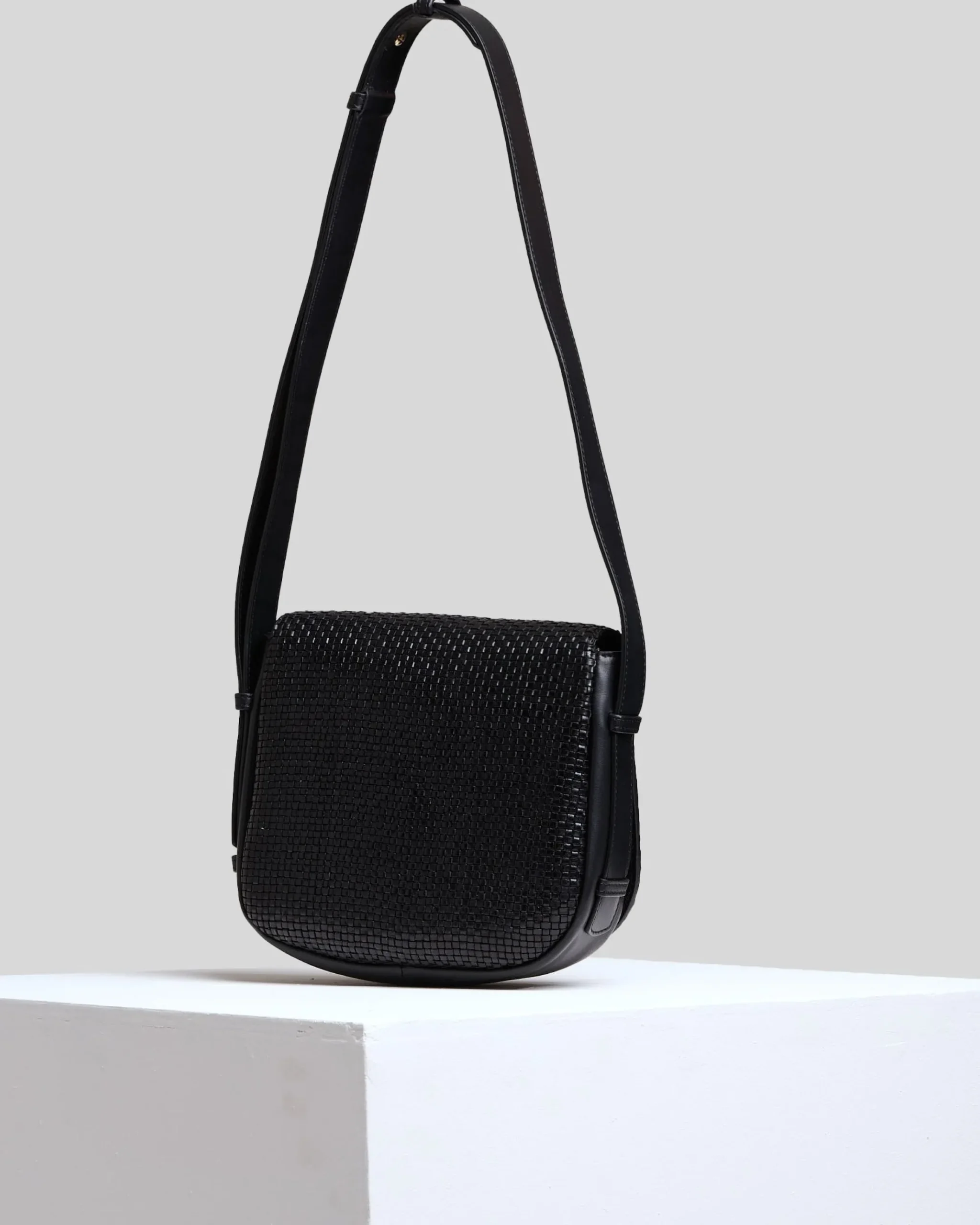 Crossbody Bag Midi Linea Sella